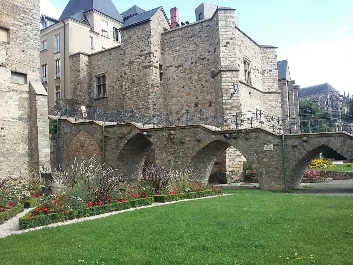 Petite Maison Romantique Au Calme, Coeur Historique Plantagenet, Vue Ville Льо Ман Екстериор снимка